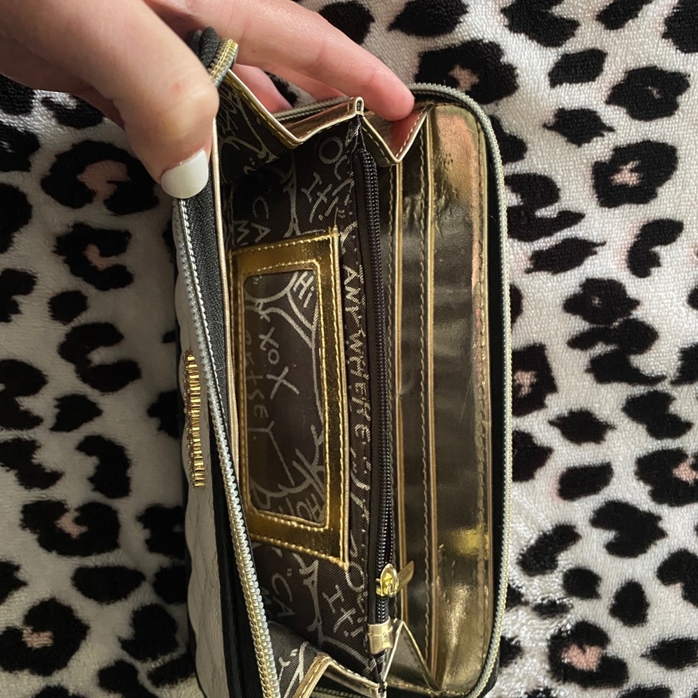 Betsey Johnson wallet